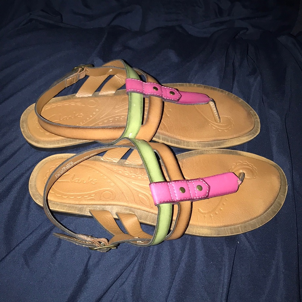 Clark’s sandals 👡